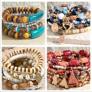 ✅ Multilayered stretch bracelet.